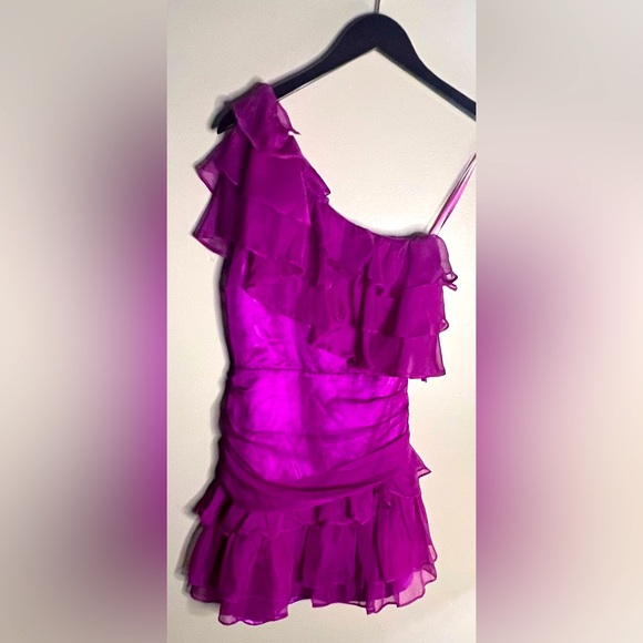 DO+BE Magenta Ruffle One Shoulder Mini Dress Size Small - Picture 1 of 8